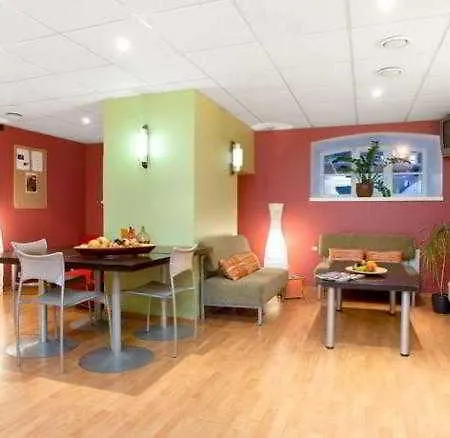 By Unique Отель 2*